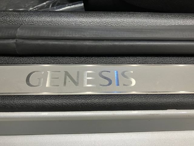 Used 2018 Genesis G80 3.8 w/ Option Group 02 RWD image 38