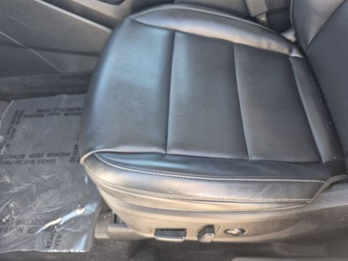 Used 2025 Kia Telluride S AWD/4WD image 13