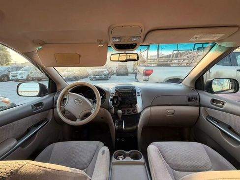 Used 2008 Toyota Sienna LE image 4