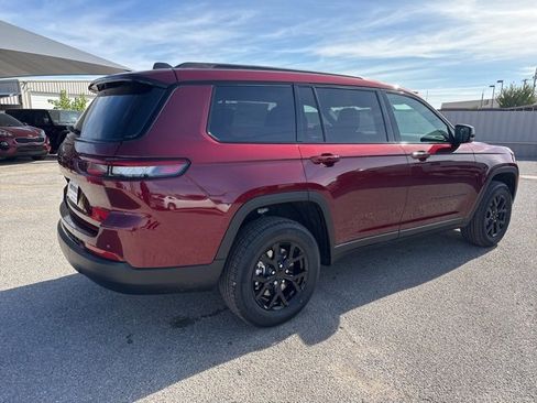 New 2025 Jeep Grand Cherokee L Altitude image 6