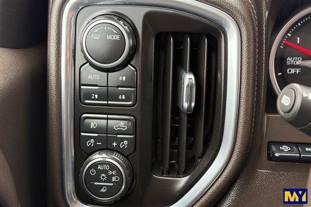 Certified 2021 Chevrolet Silverado 1500 LTZ w/ Technology Package AWD/4WD image 34