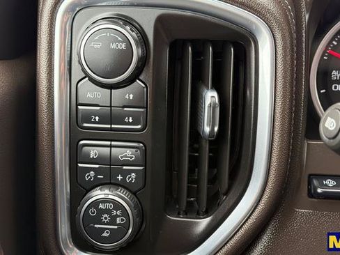 Certified 2021 Chevrolet Silverado 1500 LTZ w/ Technology Package AWD/4WD image 34