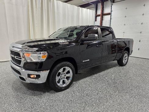 Used 2021 RAM 1500 Big Horn AWD/4WD image 2