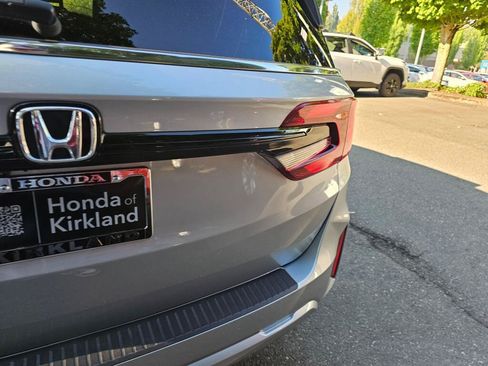Used 2025 Honda Odyssey EX-L image 17