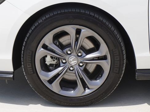 Used 2024 Honda Accord EX-L image 4