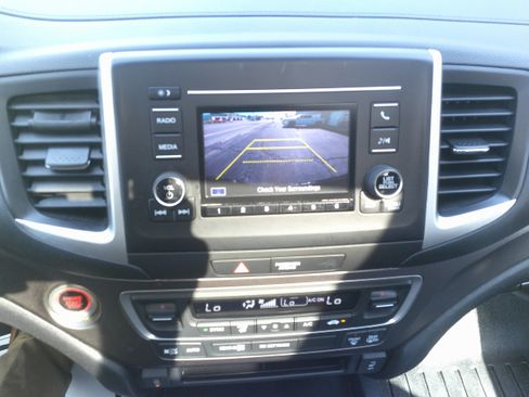 Used 2019 Honda Ridgeline RTL image 33