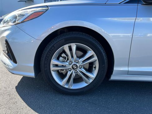 Used 2018 Hyundai Sonata Limited w/ Cargo Package image 5