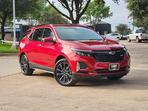 Used 2024 Chevrolet Equinox RS w/ RS Leather Package image 2