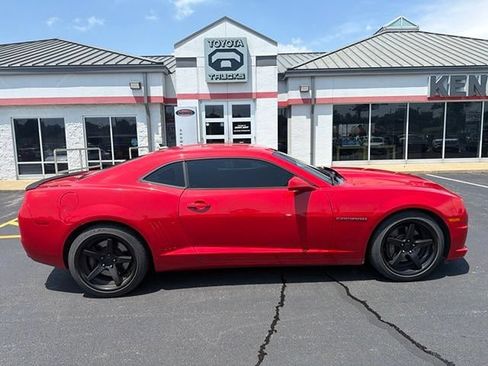 Used 2011 Chevrolet Camaro SS w/ RS Package RWD image 8