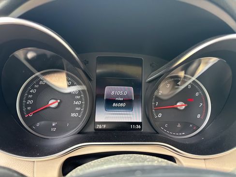 Used 2019 Mercedes-Benz GLC 300 image 15
