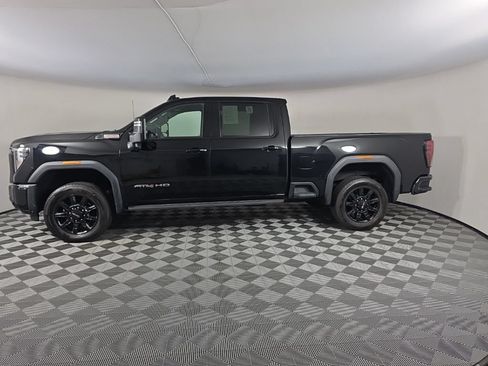 Used 2024 GMC Sierra 2500 AT4 w/ AT4 Premium Plus Package AWD/4WD image 2
