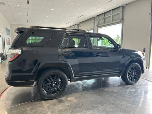 Used 2021 Toyota 4Runner Nightshade AWD/4WD image 9