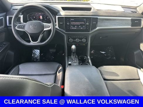 Certified 2022 Volkswagen Atlas Cross Sport SE AWD/4WD image 16
