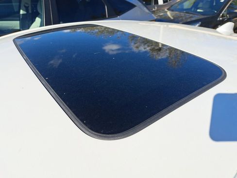 Used 2020 Honda Accord Touring image 7