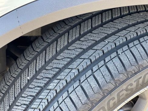 Certified 2024 BMW X5 xDrive40i w/ Premium Package image 11