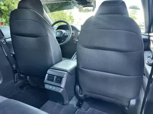 Certified 2025 Honda Accord LX image 13