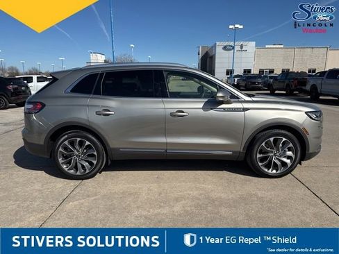 Certified 2023 Lincoln Nautilus Reserve w/ Luxury Package image 4