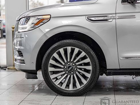 Used 2021 Lincoln Navigator Reserve w/ Luxury Package AWD/4WD image 7
