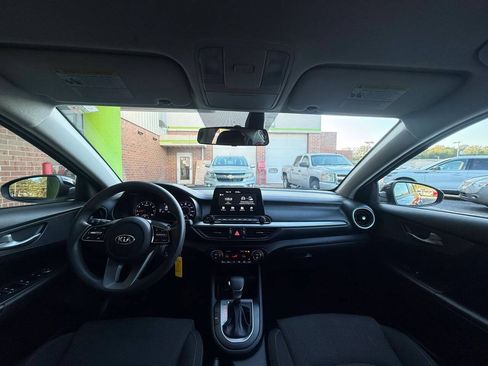Used 2019 Kia Forte Sedan FWD image 18