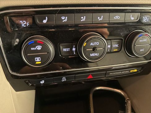 Used 2019 Volkswagen Atlas SEL R-Line image 17