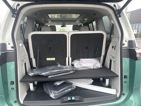 New 2025 Volkswagen ID. Buzz Pro S Plus image 44