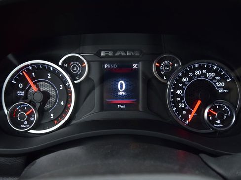New 2026 RAM 2500 Warlock AWD/4WD image 31
