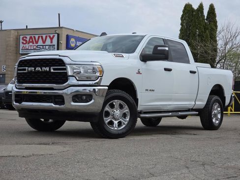 Used 2024 RAM 2500 Big Horn w/ Off Road Package AWD/4WD image 3