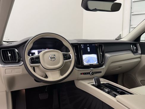 Certified 2024 Volvo XC60 B5 Core w/ Protection Package Premier AWD/4WD image 23