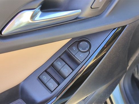 Used 2026 Chevrolet Equinox ACTIV image 12