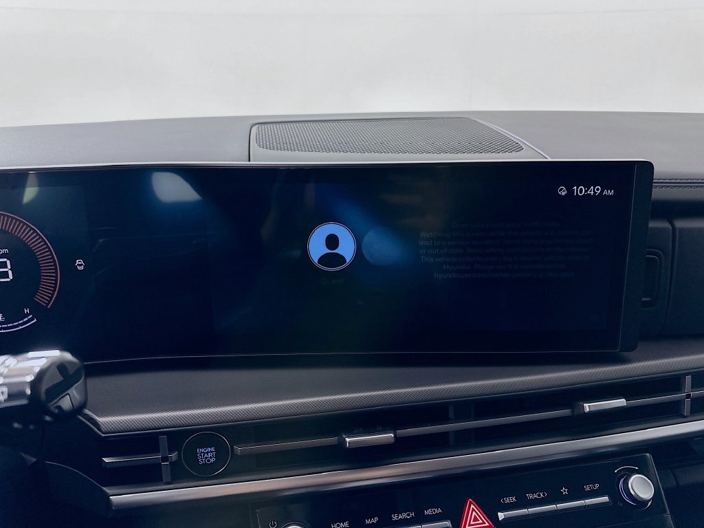Certified 2025 Hyundai Santa Fe SEL FWD image 12