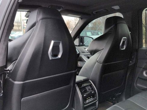 Used 2025 BMW X5 M Competition w/ Executive Package image 19