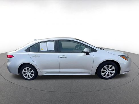 Used 2025 Toyota Corolla LE image 16