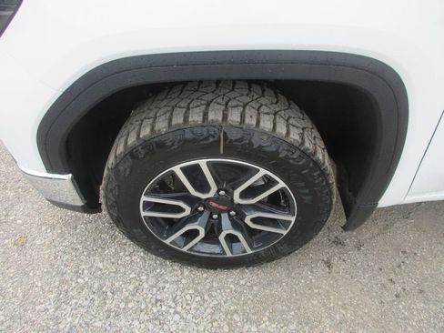 New 2026 GMC Sierra 1500 Pro AWD/4WD image 12