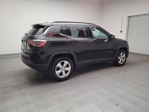 Used 2018 Jeep Compass Latitude w/ Popular Equipment Group image 10