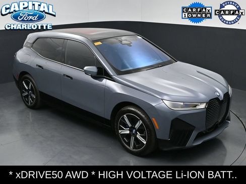 Used 2023 BMW iX xDrive50 w/ Sport Package AWD/4WD image 27