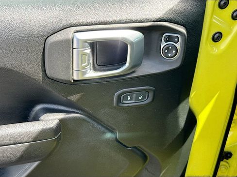 Used 2023 Jeep Wrangler Unlimited w/ Cold Weather Group AWD/4WD image 19