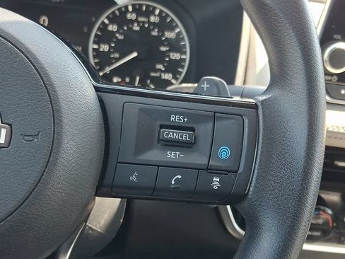 Used 2022 Nissan Rogue SV AWD/4WD image 21