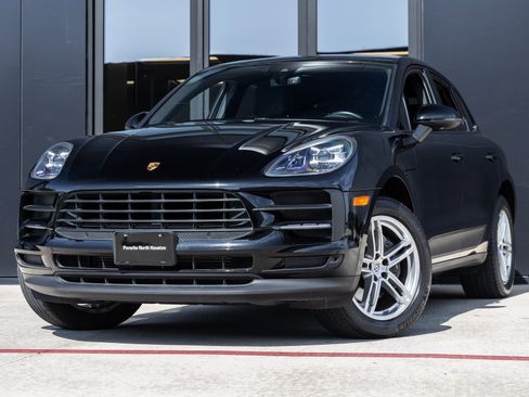 Certified 2021 Porsche Macan image 1