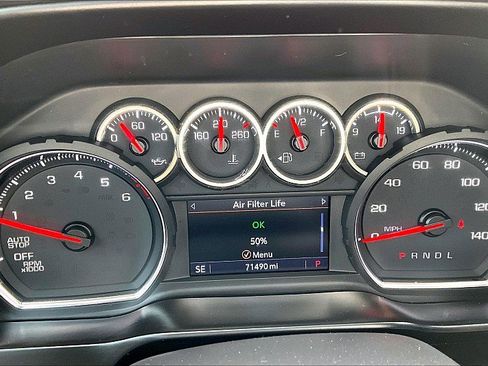 Used 2020 Chevrolet Silverado 1500 LT w/ Texas Edition image 21