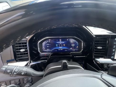 Used 2024 Chevrolet Silverado 1500 High Country w/ High Country Premium Package AWD/4WD image 11