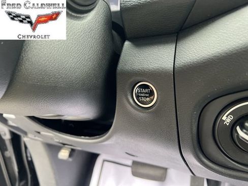 Used 2023 Nissan Frontier SV AWD/4WD image 22