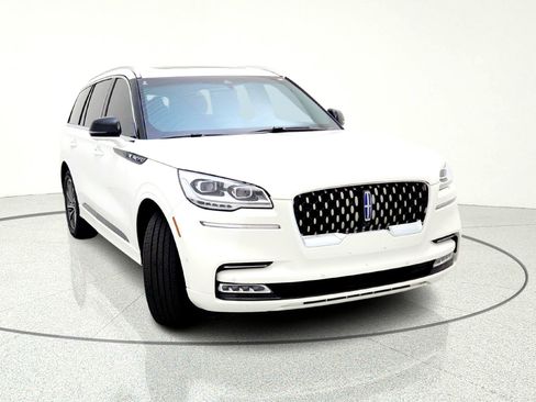 Used 2020 Lincoln Aviator Grand Touring w/ Equipment Group 301A image 5