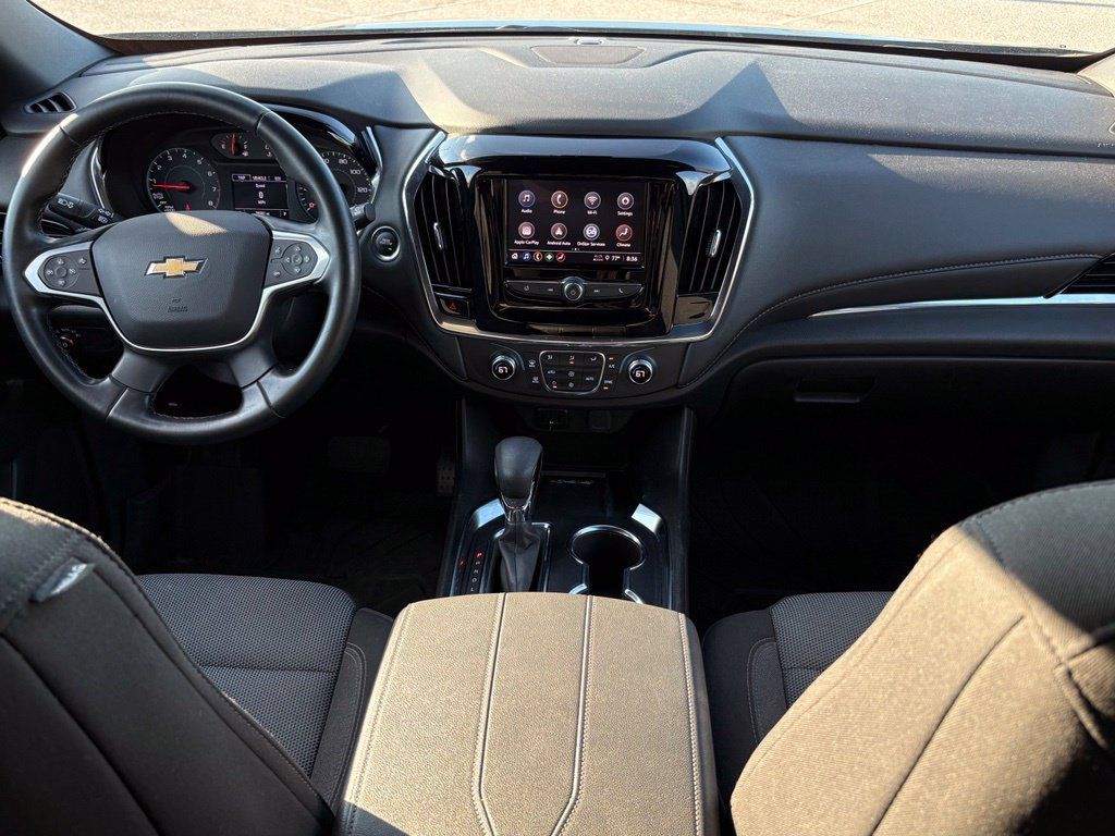 Used 2023 Chevrolet Traverse LT FWD image 19