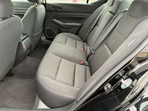 Used 2025 Nissan Altima 2.5 SV image 21