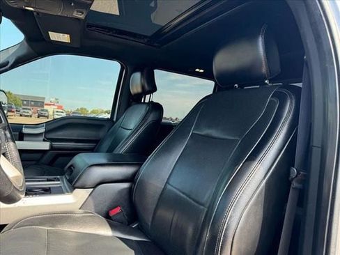 Used 2016 Ford F150 Lariat w/ Equipment Group 502A Luxury AWD/4WD image 11