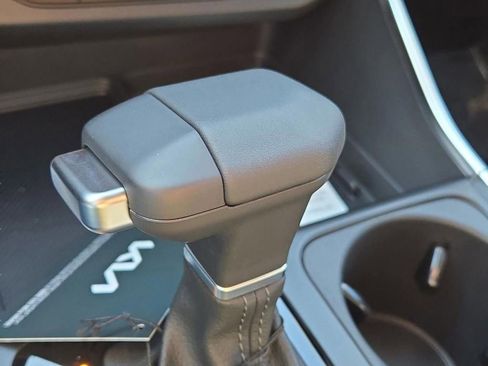 New 2026 Kia Carnival SX image 24