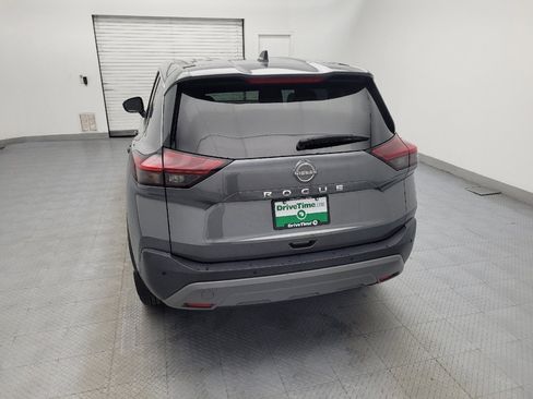 Used 2023 Nissan Rogue S image 6