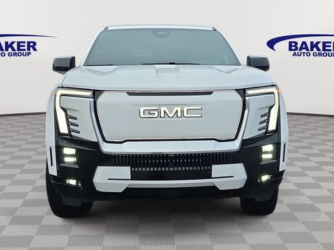 New 2025 GMC Sierra EV Denali image 2