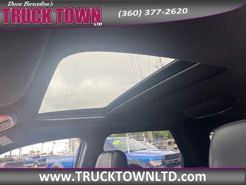 Used 2015 Dodge Durango R/T w/ Technology Group AWD/4WD image 35