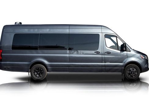 Used 2020 Mercedes-Benz Sprinter 3500 image 2